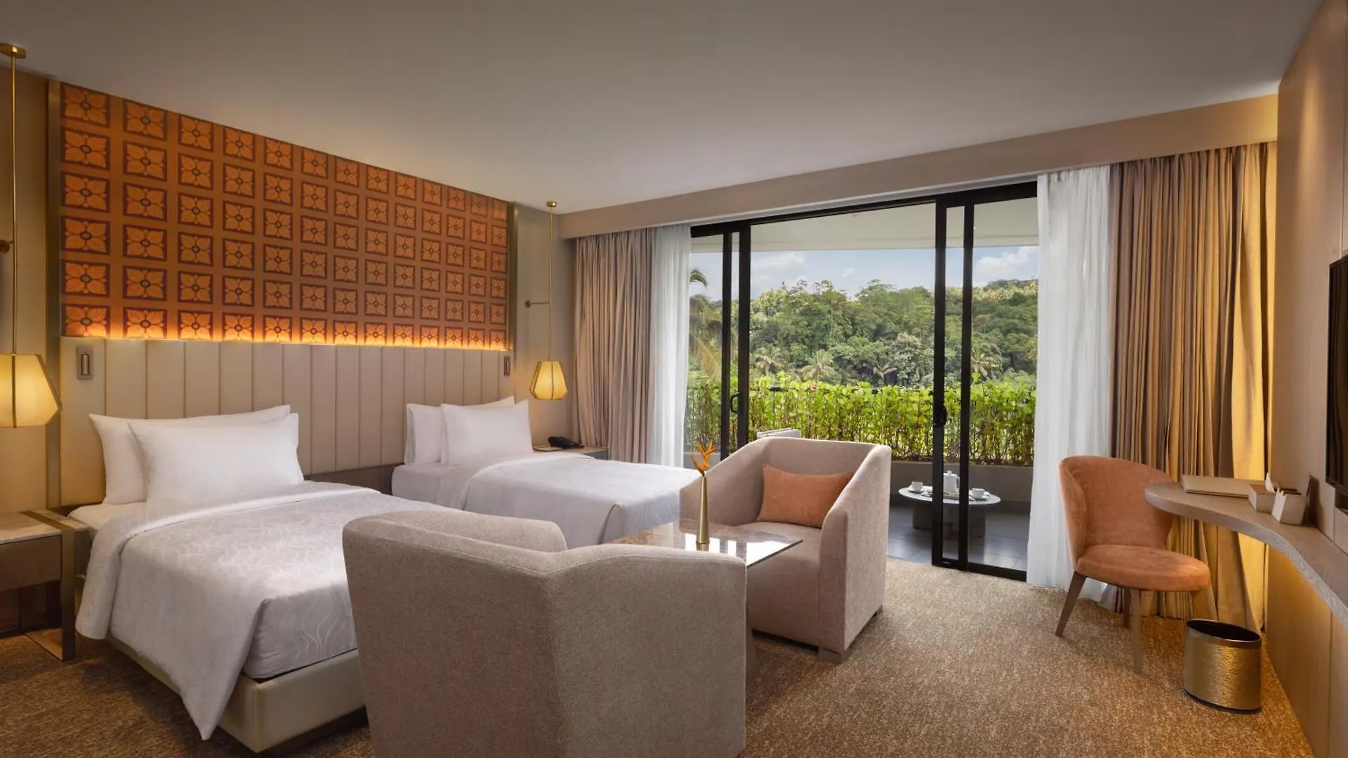 The Golden Crown Hotel Kandy
